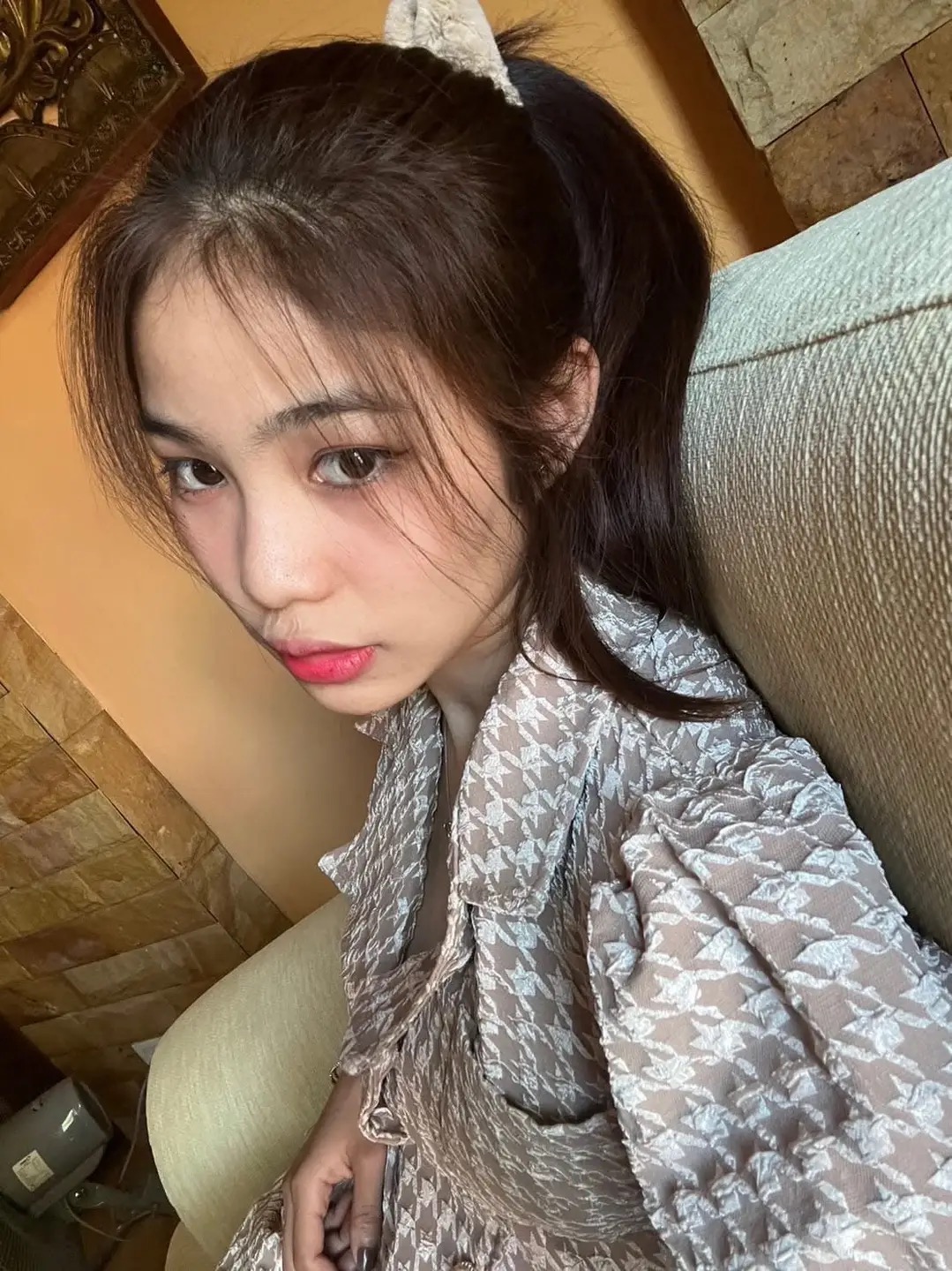 กิ๊ฟ กรุ๊บกริ๊บ